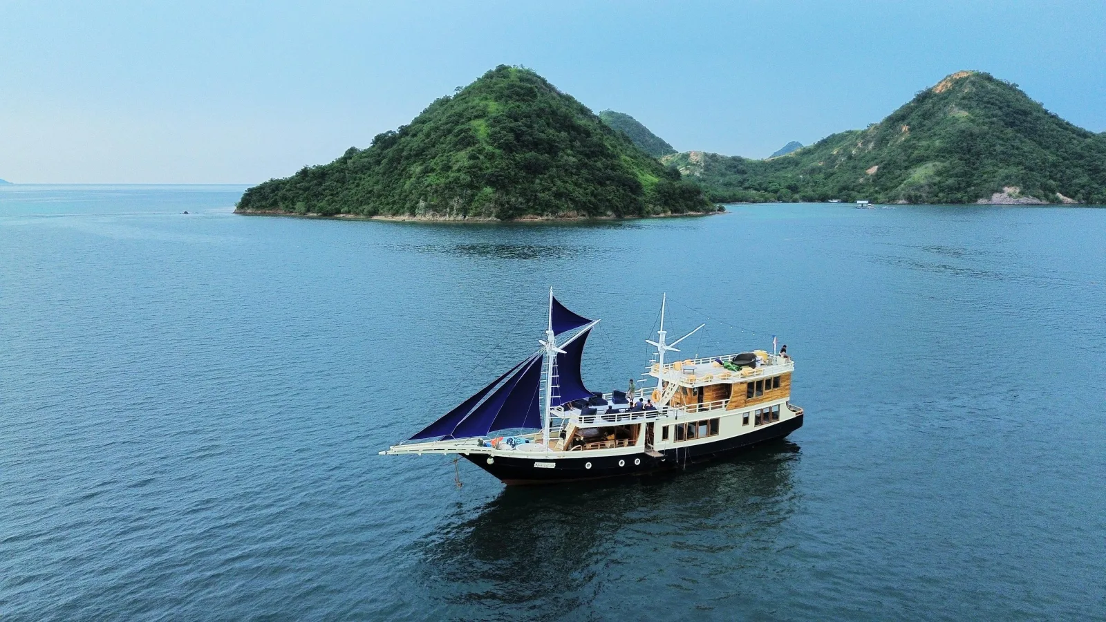 Labuan Bajo: 2 Nights Komodo Liveaboard on Phinisi Boat